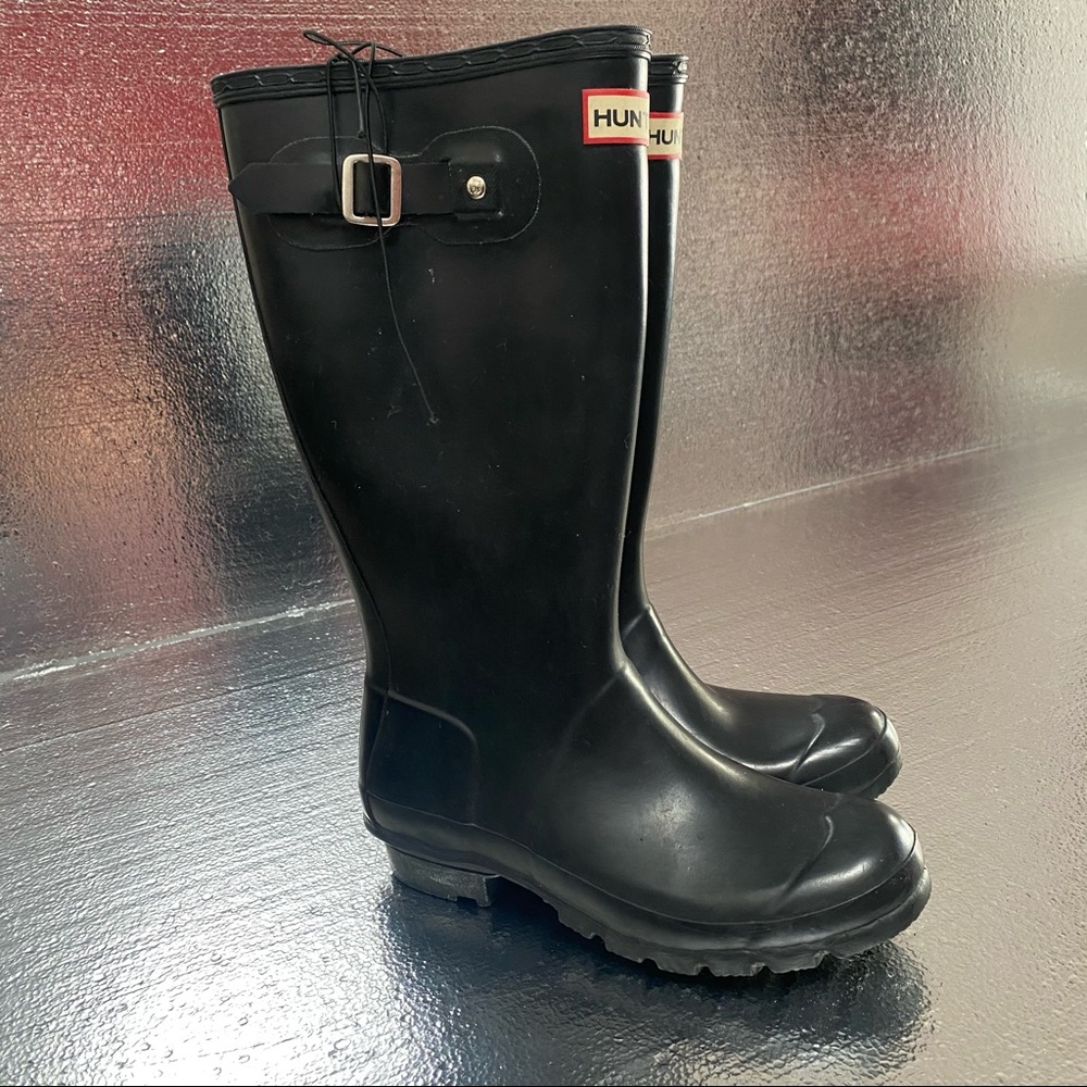 Hunter rain boots size 5